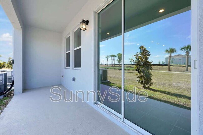 Building Photo - 2939 Maloof Dr