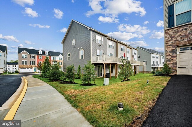 Building Photo - 174 Bethlehem Pl