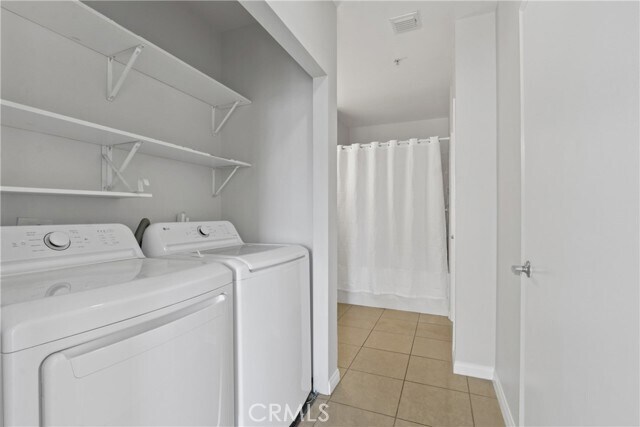 Building Photo - 388 E Ocean Blvd