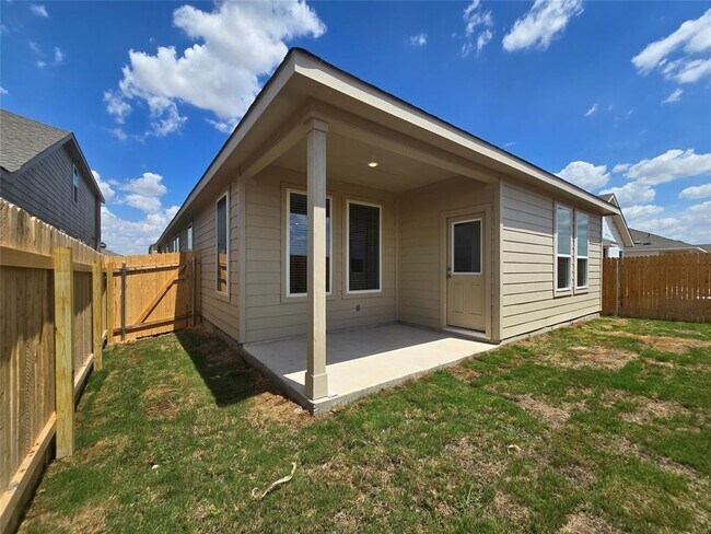 Building Photo - 229 Mets Wy