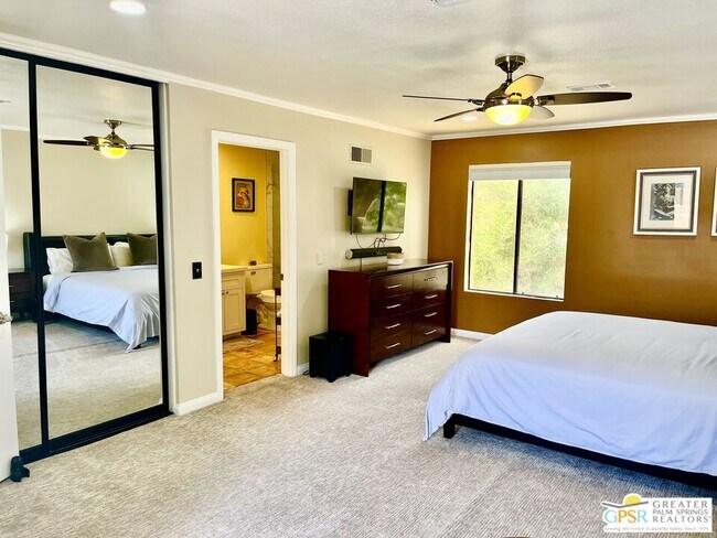 Building Photo - 2441 S Birdie Way