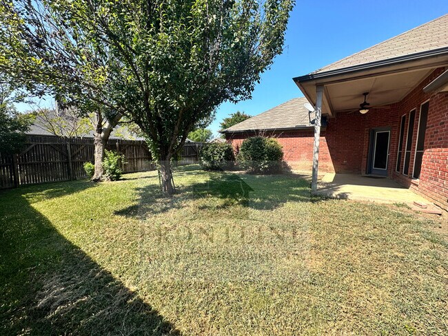 Building Photo - 629 Dorchester Dr