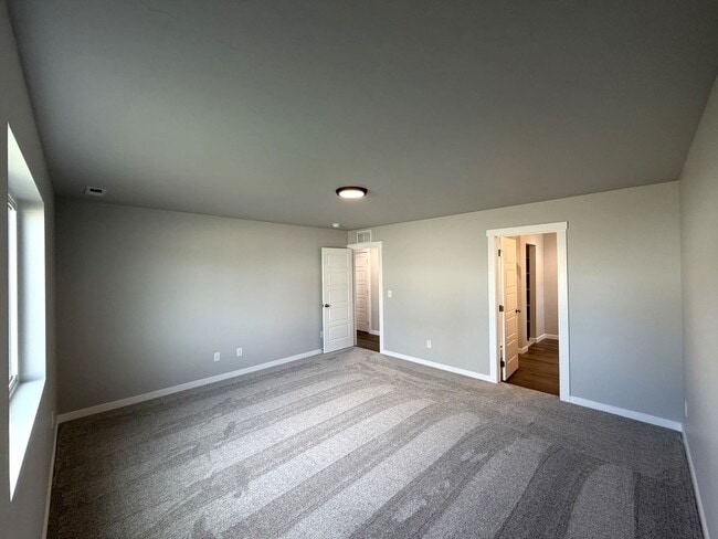 Building Photo - Move-In Special! Brand new 3 bed 2 bath ho...