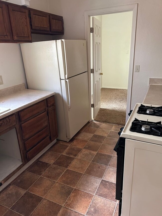 Building Photo - 3 Bedroom 1.5 Bathroom Home In Winslow