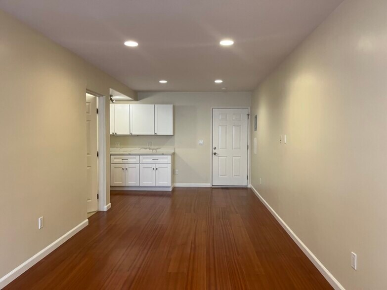 west facing - 5935 Mildred Street