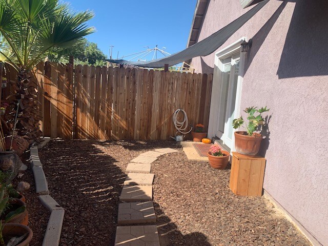 Building Photo - 11897 Camino De La Vista Dr