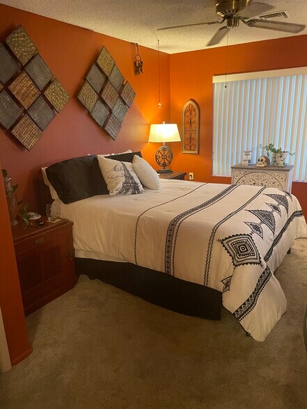 Building Photo - 14300 W Bell Rd