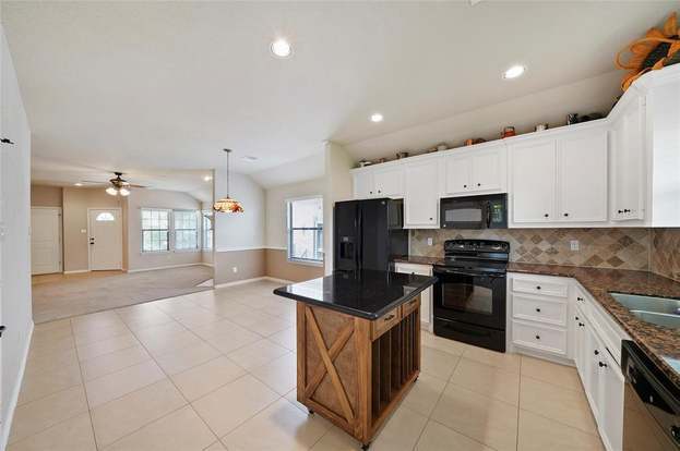Building Photo - 119 Golfview Ct