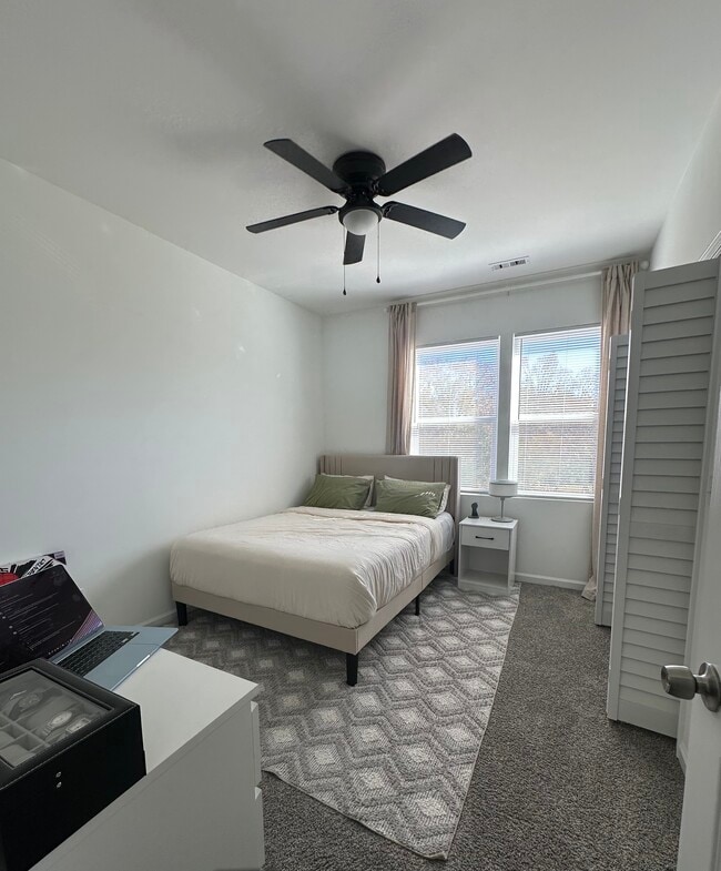 Building Photo - 152 Gregg St