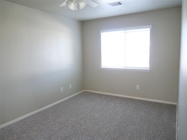 Building Photo - 1739 Nichole Woods Dr