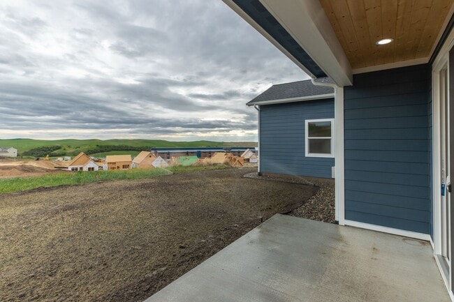 Building Photo - Beautiful 4bed 2bath home on Military Hill!