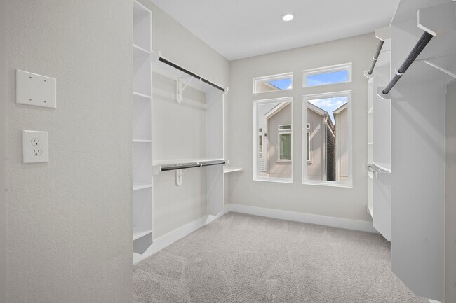 Building Photo - 861 Prosper St