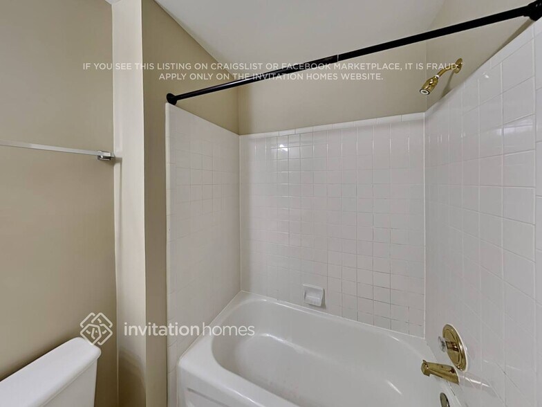 Building Photo - 9640 Eagles Landing Dr