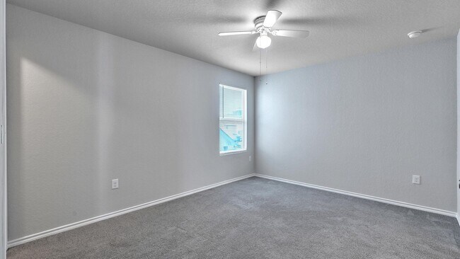 Building Photo - FREEDOM HILLS