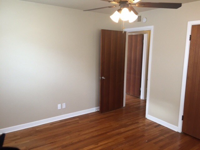 Building Photo - Huge Updated 4 Bedroom/2 Bath/2 Living Room House close to TTU - Available AUGUST