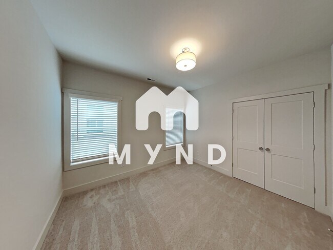 Building Photo - 2600 Mason Circle Unit A