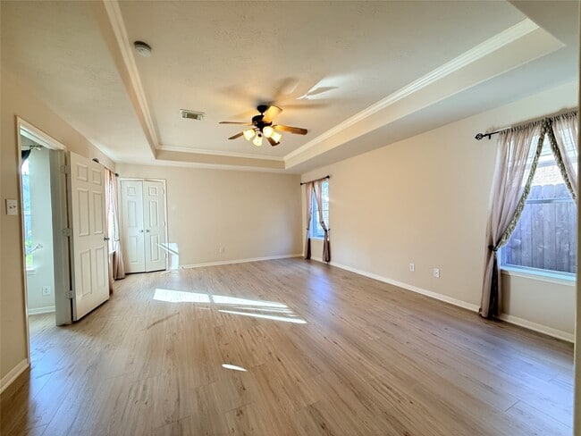 Building Photo - 410 Willow Pointe Dr