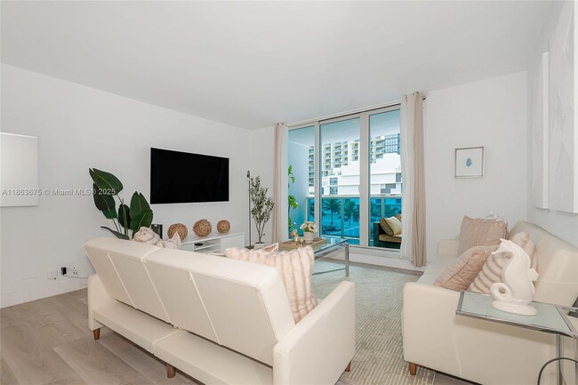 Building Photo - 2301 Collins Ave