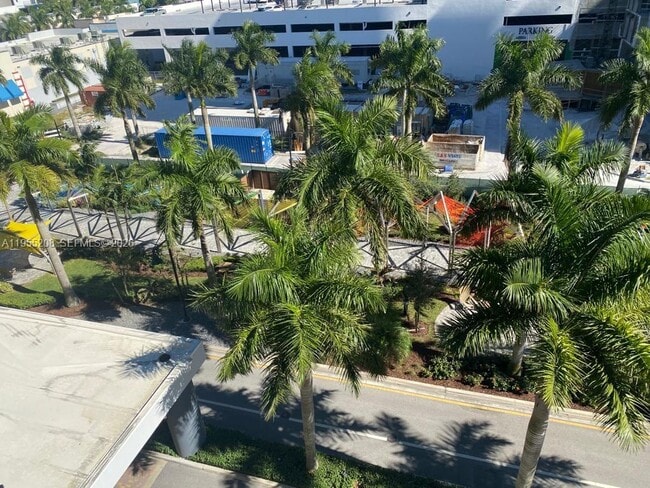 Building Photo - 5252 NW 85th Ave