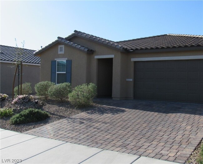 Building Photo - 413 Burgos Ave