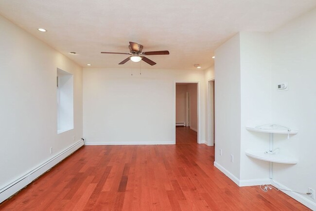 Building Photo - 175 Trenton St