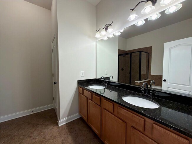 Building Photo - 519 Twinrose Way