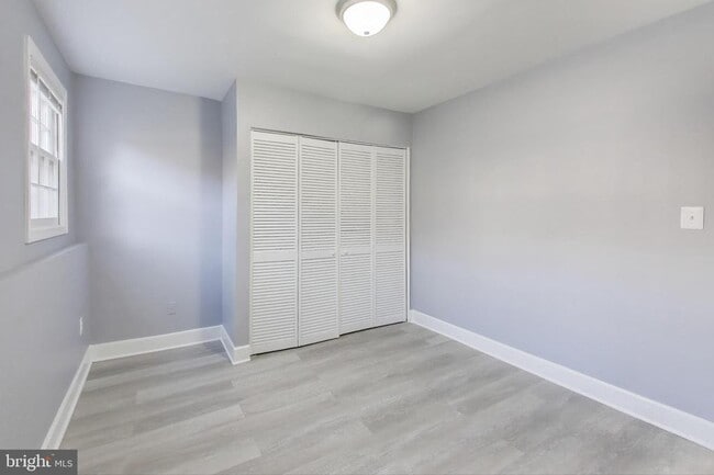 Building Photo - 2851 Strauss Terrace