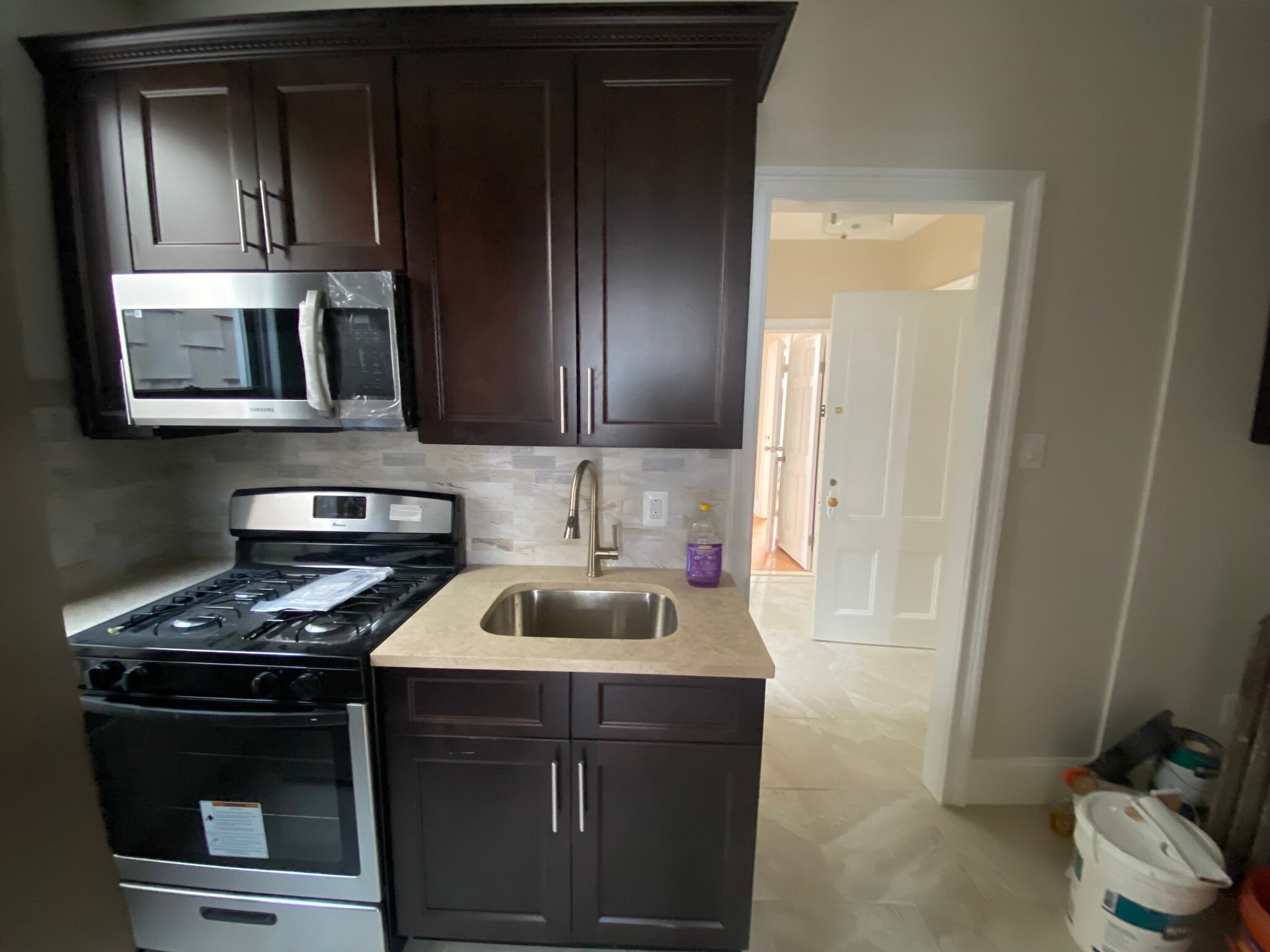 Kitchen - 7418 88th Ave