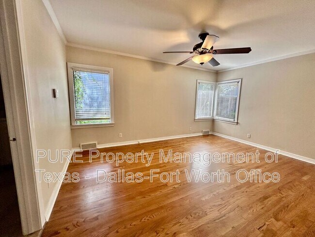 Building Photo - 5721 El Campo Ave