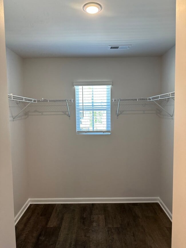 Building Photo - Three Bedroom | Two and a Half Bathroom Home in Cullman