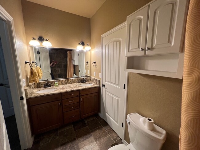 Building Photo - 4548 Westcott Dr