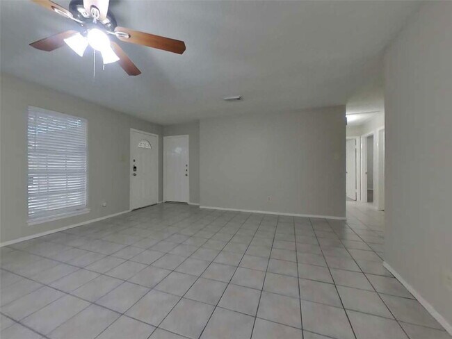 Building Photo - 4615 Tealgate Dr