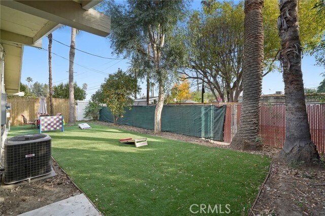 Building Photo - 6440 Jumilla Ave