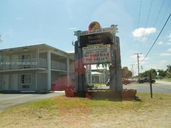 Building Photo - 500 N Francisco St