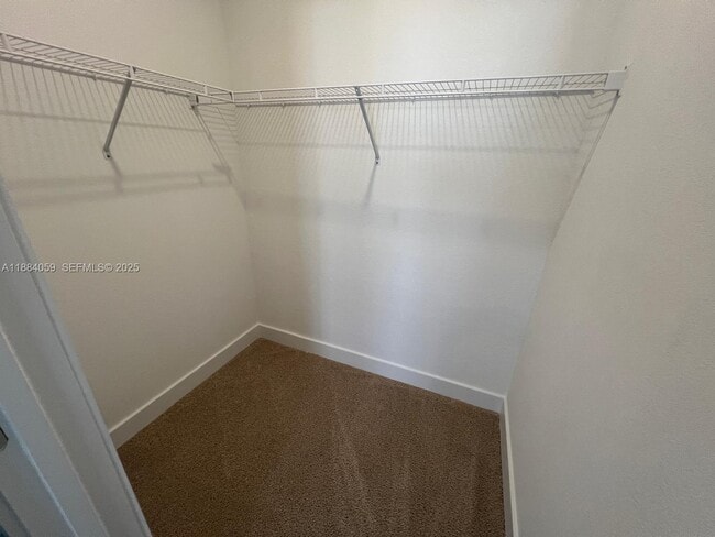 Building Photo - 109 SW 170th Ave