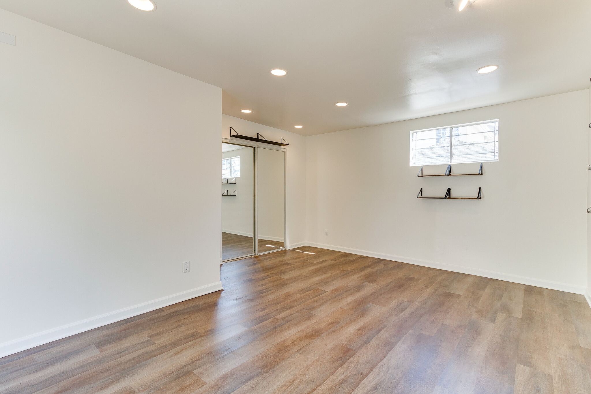 Additional Private Space - 240 S Palm Dr