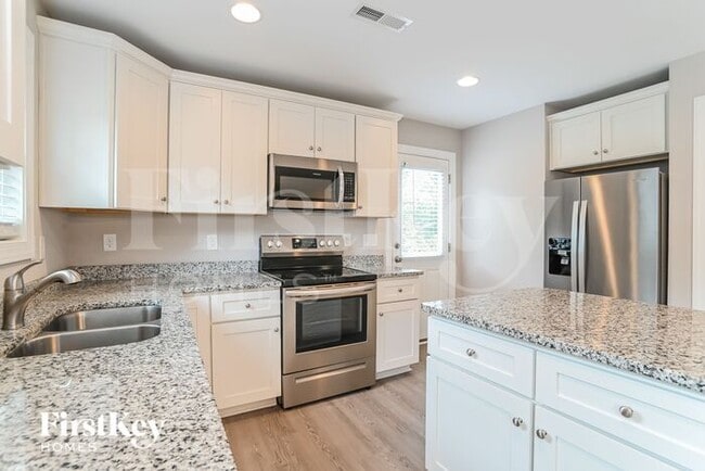 Building Photo - 1007A W A St