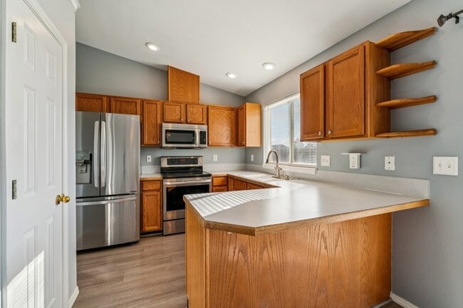 Building Photo - 7557 Arlington Dr