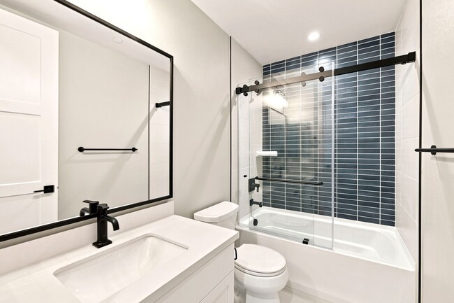 Building Photo - 2 Bed, 2.5 Bath Executive Home in Newly Constructed Community!