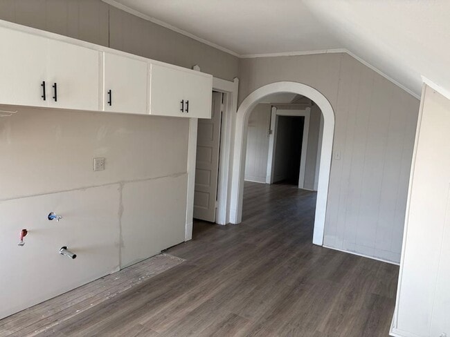 Building Photo - 931 9th Ave