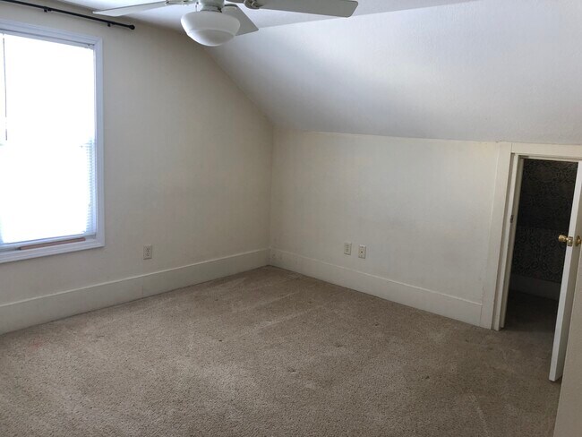 Bedroom #3 with storage closet - 112 S Stewart St