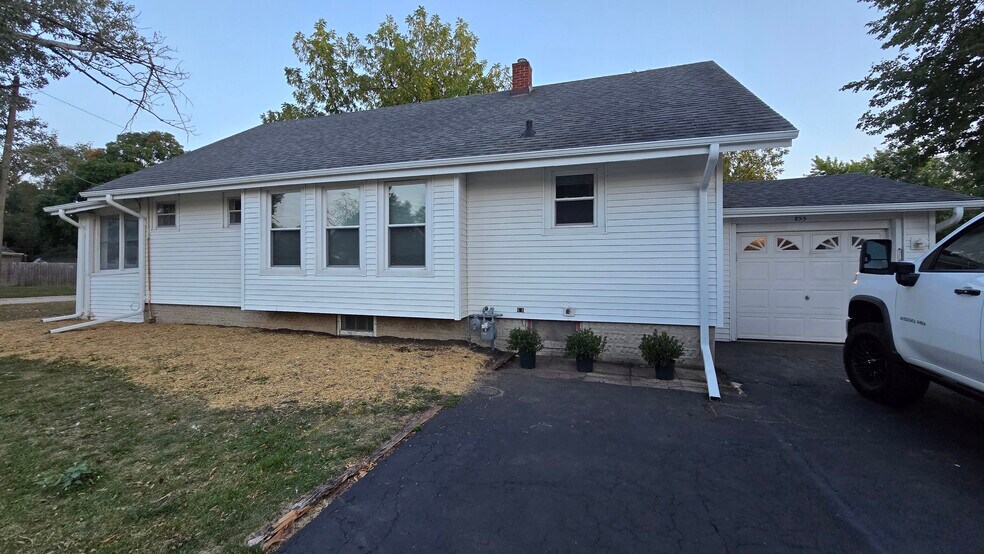 Building Photo - 855 Wood Ave