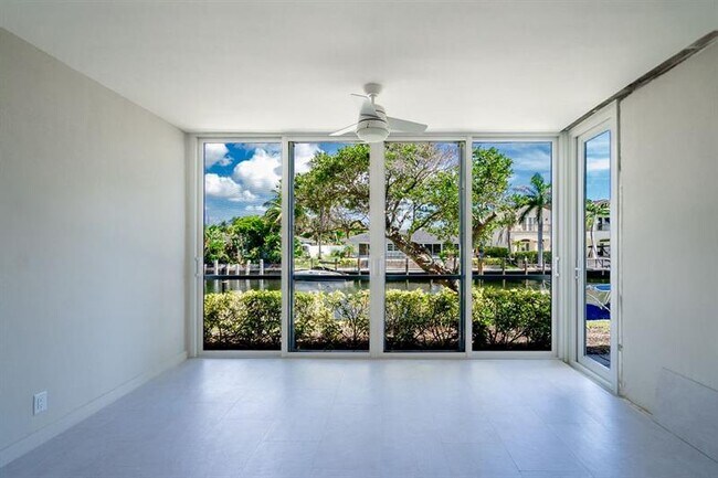 Building Photo - 3175 NE 48th Ct