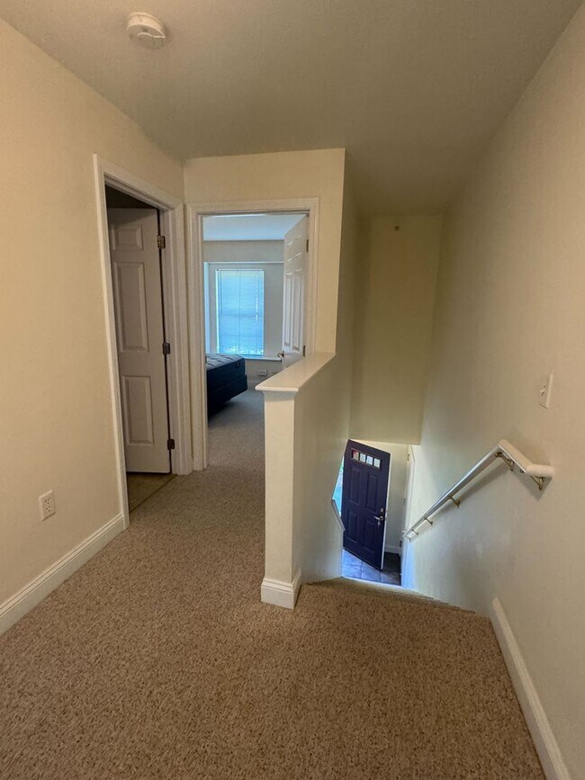 Building Photo - Spacious Furnished 3-Bedroom Condo – All U...