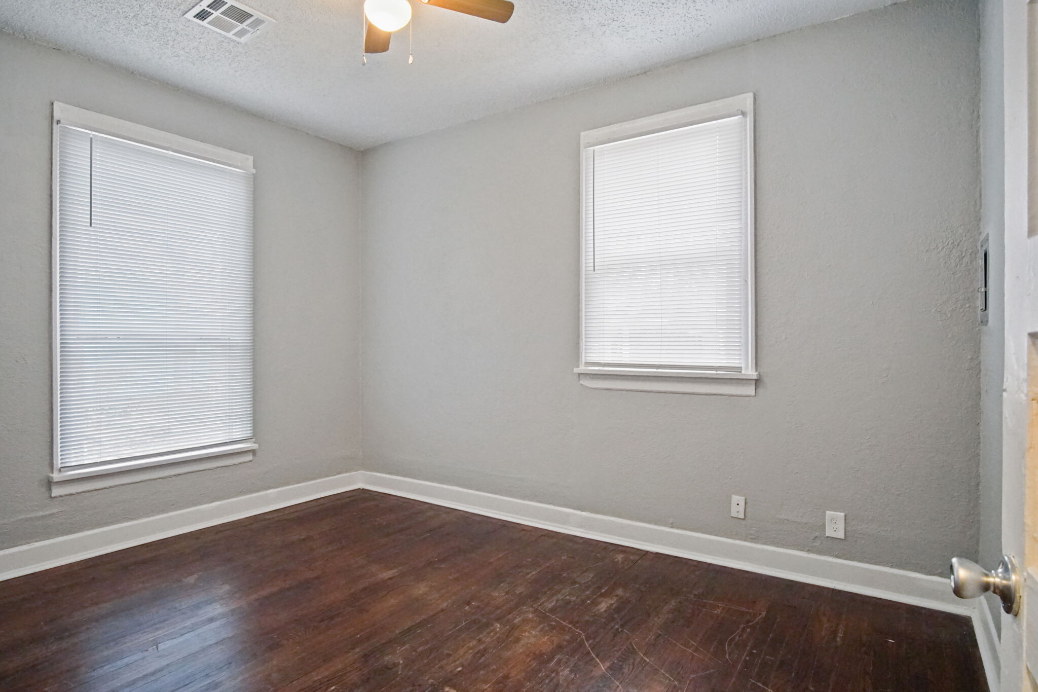 Back Bedroom - 3124 NW 30th St