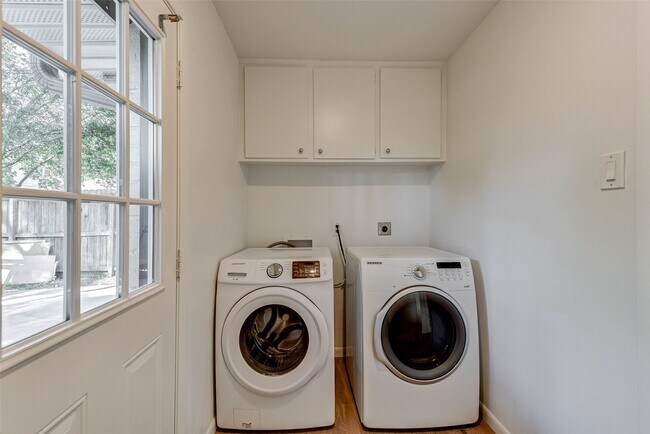 Building Photo - 5655 Wigton Dr
