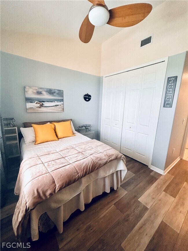 Building Photo - 1137 Van Loon Commons Cir