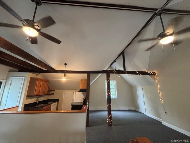 Building Photo - 113 Academy St