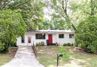 Building Photo - 5904 Heatherwood Ln