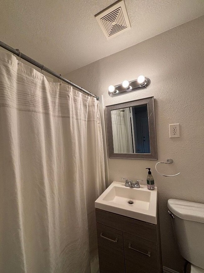 Building Photo - 5890 Antonia Pl